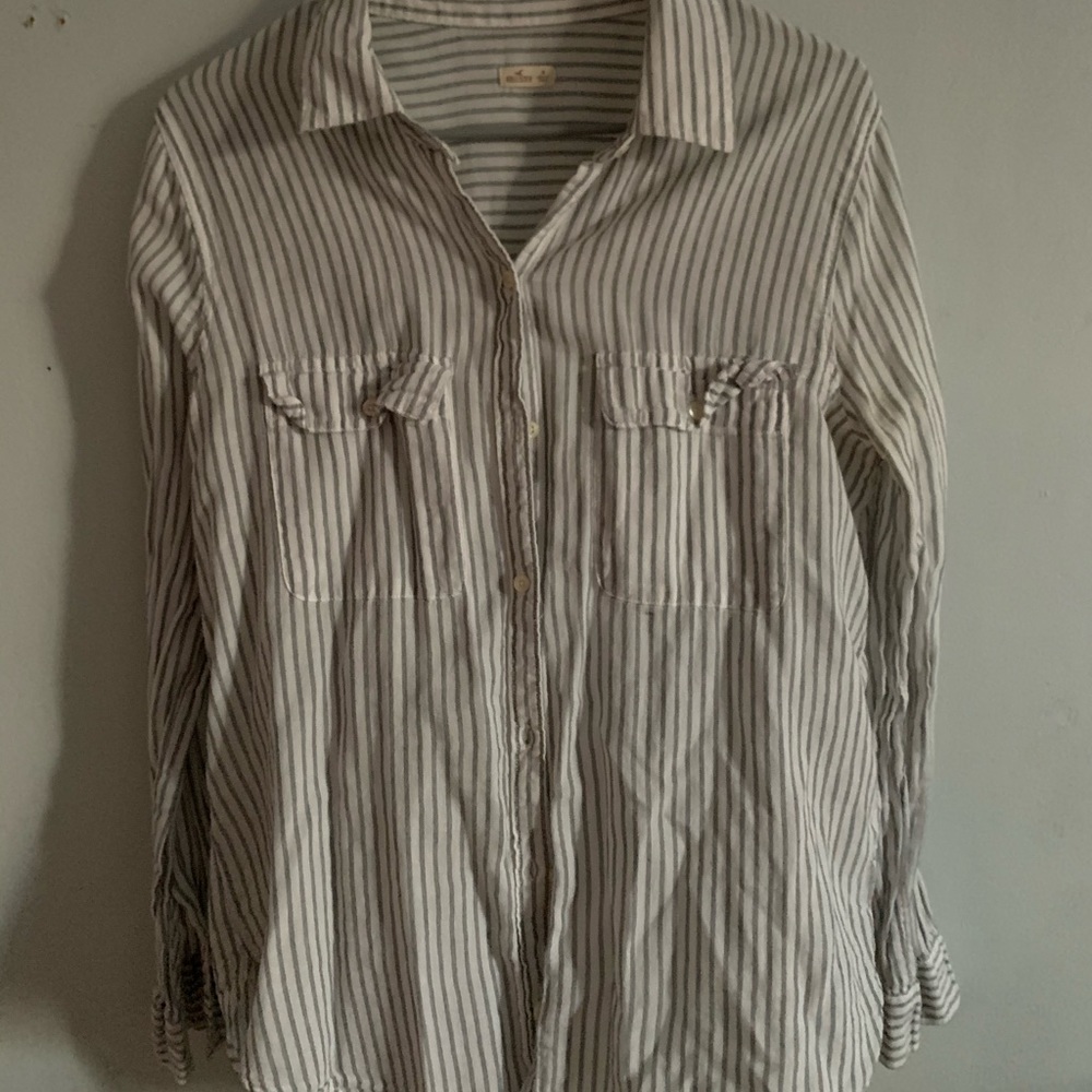 HOLLISTER Button-Down Top